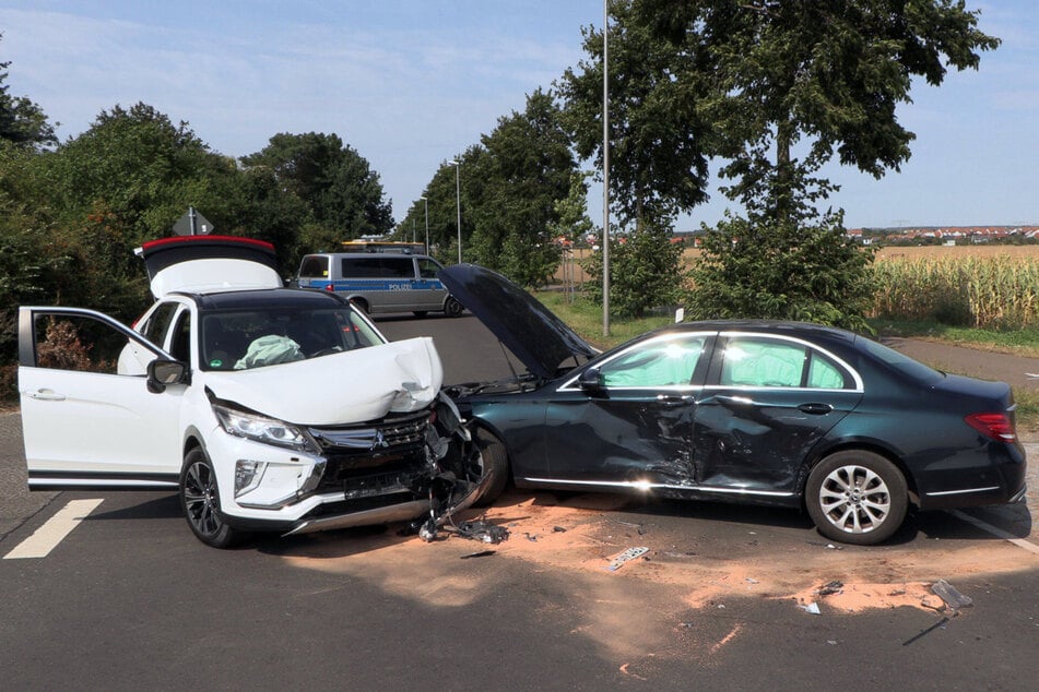 Wie es zum Unfall kam, sei aktuell noch nicht bekannt.