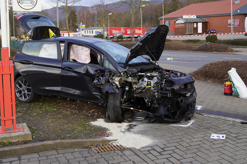 Während seiner Flucht ist der Täter schwer verunfallt.