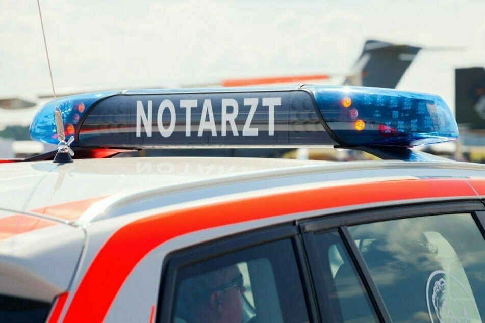 In Reichenbach wurden zwei Fußgänger angefahren und schwer verletzt. (Symbolbild)