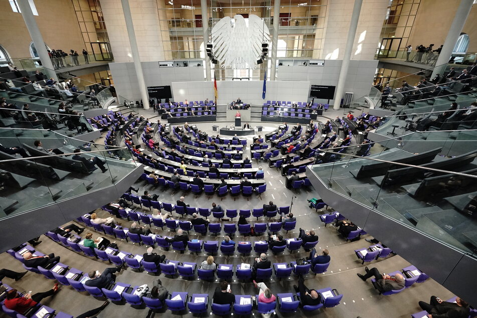 Hunderte Bundestagsabgeordnete stehen auf einer sogenannten "Todesliste".