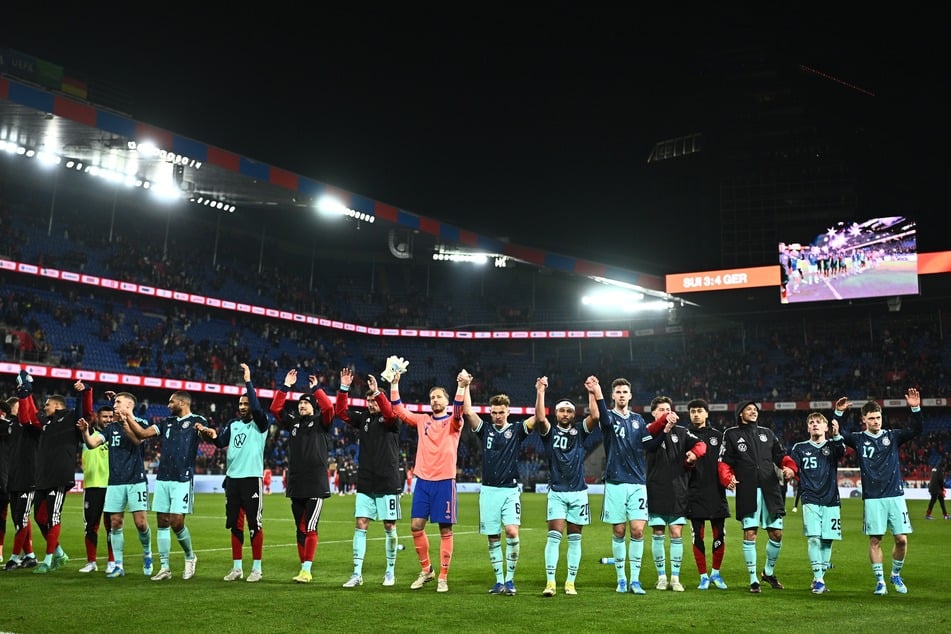 Vor gerade einmal zwei Wochen gewann die deutsche Nationalmannschaft im St. Jakob-Park mit 4:3 gegen die Schweiz.