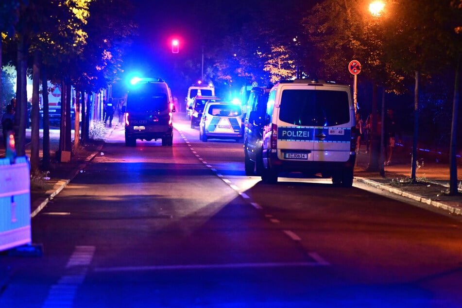 Berlin: Auto fährt beim CSD in Menschenmenge: Toter und mehrere Verletzte in Berlin