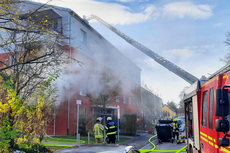 Die Münchner Feuerwehr war am Dienstag gefordert.