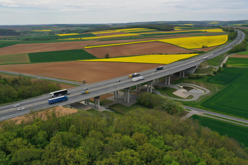 Ein Kleinflugzeug landete auf einer Autobahn in Polen. (Symbolbild)