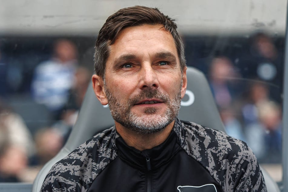 Darf sich Stefan Leitl (48) endlich über den ersten neuen Spieler in seinem Team freuen?