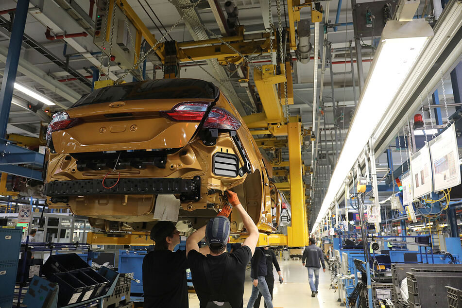 Ein Blick in die Ford-Produktion in Köln. (Archiv)