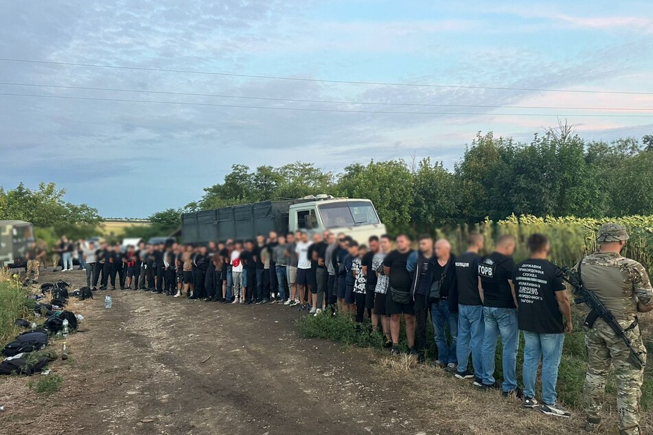 48 wehrpflichtige Männe wurden in einem Lastwagen nahe der Grenze zu Transnistrien aufgegriffen.