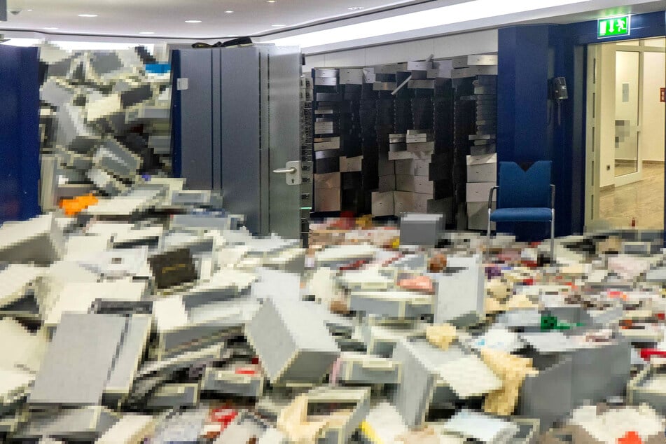 In dieser Verwüstung sicherte die Polizei Spuren des Einbruchs.