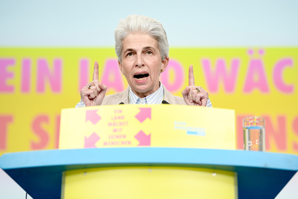 Marie-Agnes Strack-Zimmermann (62, FDP) kandidiert als Düsseldorfer Oberbürgermeisterin. (Archivfoto)