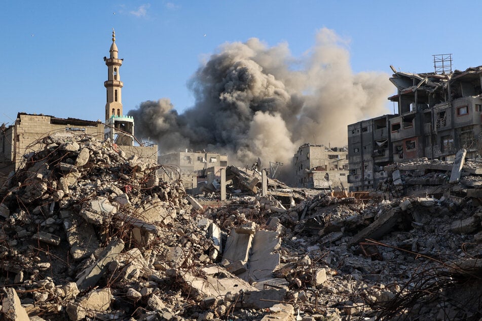 Israel launched dozens of deadly strikes in Gaza on Sunday, killing at least 33 people, in the worst violence since the start of a ceasefire nine days ago.