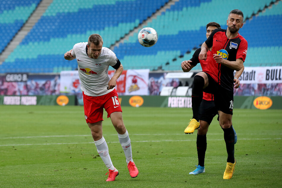Gelang der Ausgleich: Lukas Klostermann (l.), per Kopf ebenfalls nach einer Ecke.