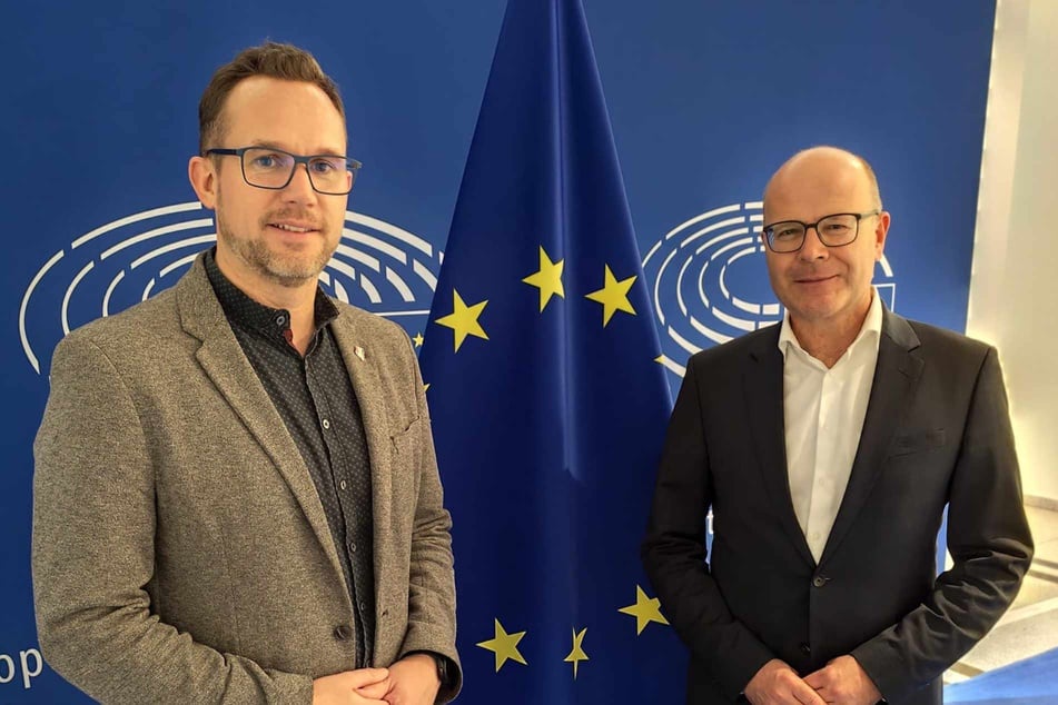 Wilsdruffs Beigeordneter Carsten Hahn (45, l.) mit dem sächsischen EU-Abgeordneten Oliver Schenk (57, CDU).