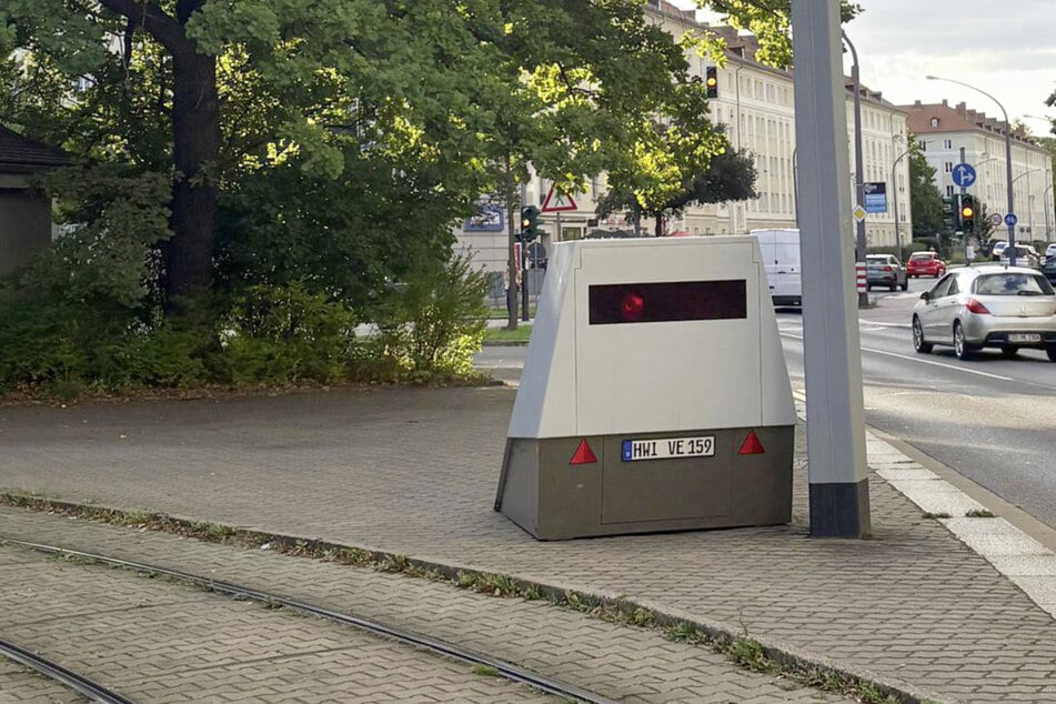 Tempo-Sünder, aufgepasst: Der Dresdner Superblitzer ist umgezogen