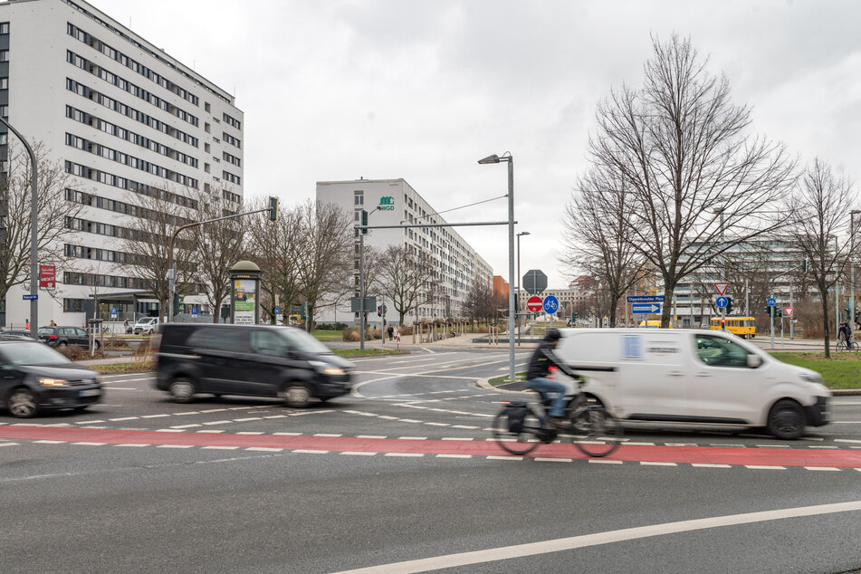 Am Dippoldiswalder Platz wurden 2021 für 400.000 Euro neue Radwege geschaffen.