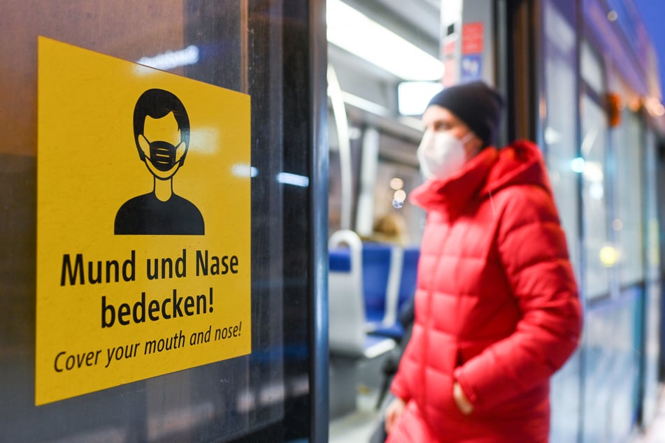 Während der Corona-Zeit galten die 2G-Regeln. Außerdem musste in fast allen Lebensbereichen eine Maske getragen werden.