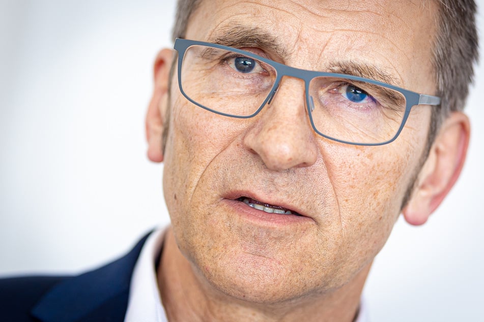 De Vries (61) hat sein Amt als Polizeipräsident am 1. Juni angetreten. Bis Ende April war er seit 2018 Präsident des Landeskriminalamtes.