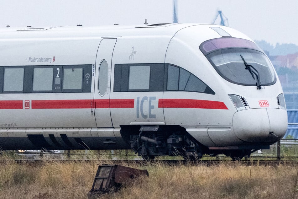 Laut "Spiegel"-Bericht plant die DB eine große Streichungs-Offensive bei den Sitzplätzen im Fernverkehr. (Symbolfoto)