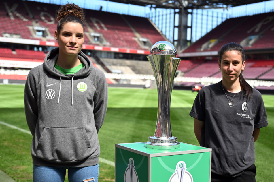 Für die Wolfsburgerinnen ist es das neunte Duell in Serie in Köln - Freiburg hingegen kämpft nach 2019 zum zweiten Mal um den Pokal.