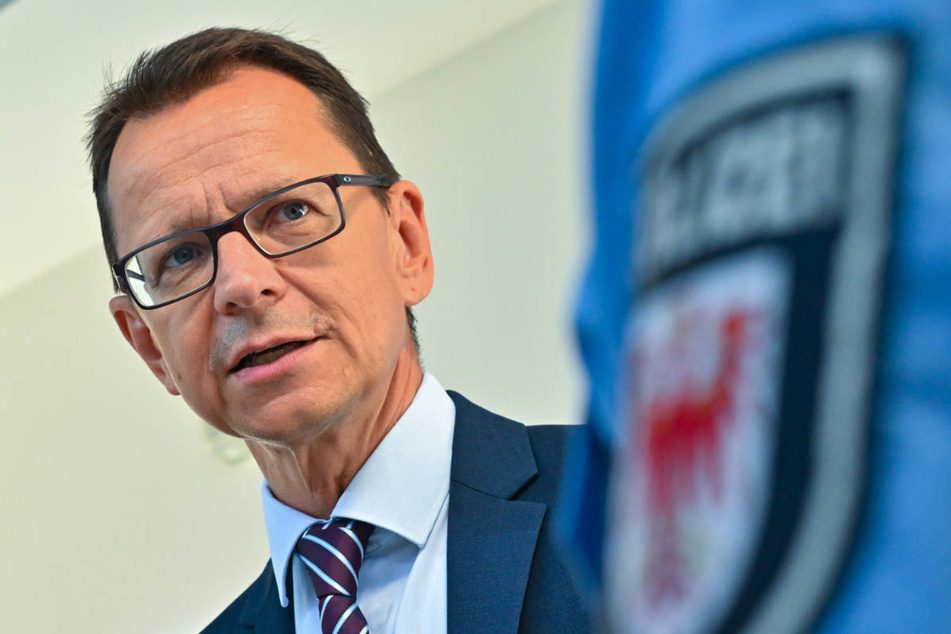Verfassungsschutzchef Jörg Müller sieht in Hünichs Aussage einen weiteren Baustein zur Beobachtung der AfD als rechtsextremistischer Verdachtsfall.