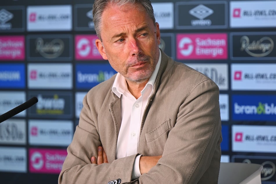 Dynamo-Geschäftsführer Jürgen Wehlend (57) stand dem Sportausschuss Rede und Antwort.