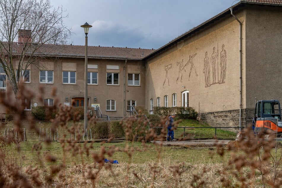 Der Schwimmhalle in Klotzsche droht die Schließung.