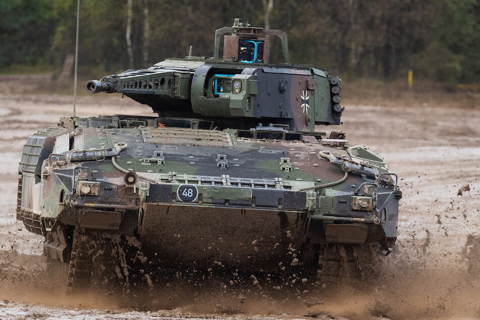 Bundeswehr rüstet groß nach, damit Schützenpanzer überhaupt funktionieren!