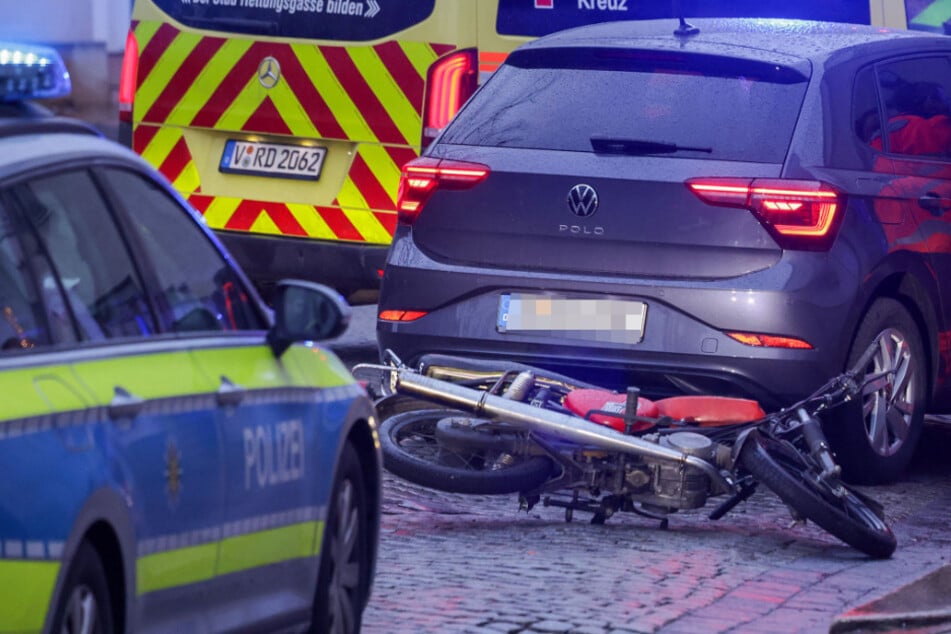 Mopedfahrer nach Unfall im Krankenhaus
