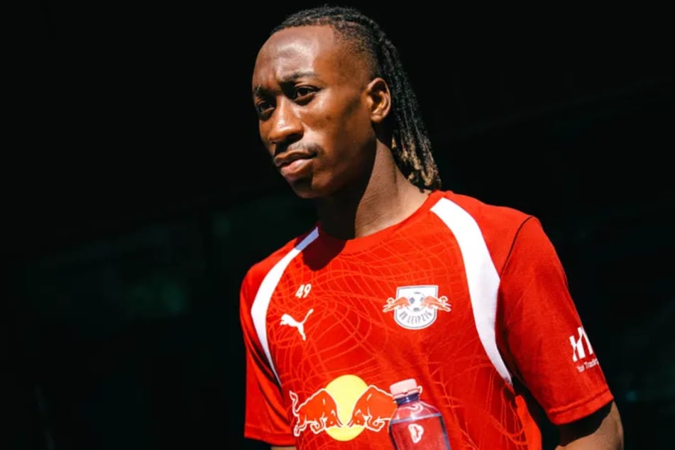 Yan Diomande ist im Trainingslager in Saalfelden angekommen und wird am Mittwoch mittrainieren.