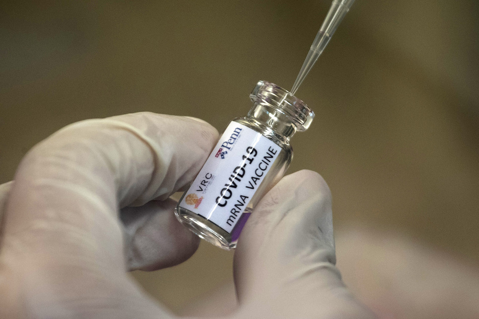 Die brasilianische Überwachungsbehörde für Gesundheit, Anvisa, hat einen weiteren Test für einen Corona-Impfstoff zugelassen - diesmal mit deutscher Beteiligung.
