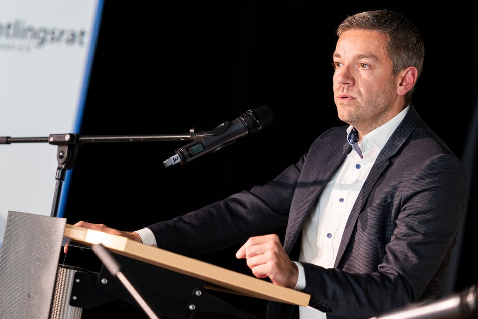 Nach Stade-Bluttat: Tritt niedersächsischer Migrationsbeauftragter zurück?