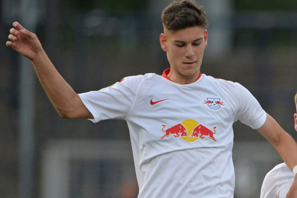 Tom Krauß wird zumindest vorerst noch nicht in den Profikader der Roten Bullen vorrücken. Im Erzgebirge soll er Spielerfahrung sammeln.