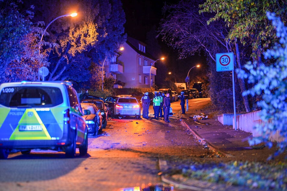 Die Polizei untersuchte den Unfallort am frühen Morgen.