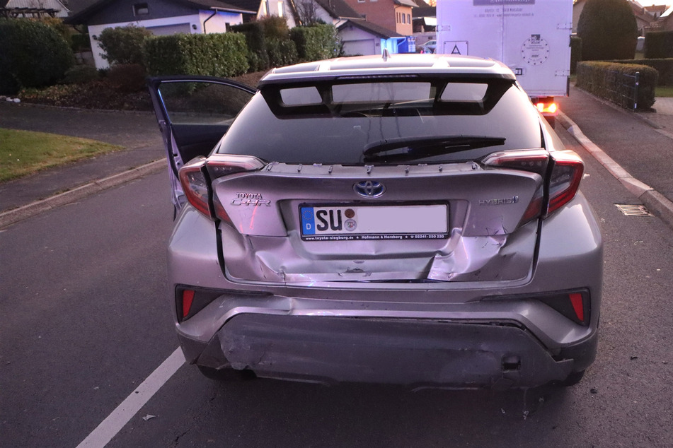In Nümbrecht (Oberbergischer Kreis) ist eine Toyota-Fahrerin (60) bei einem Unfall schwer verletzt worden.