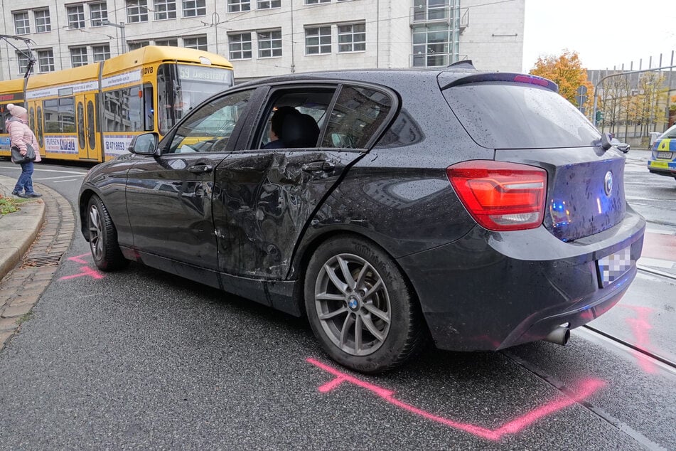 Ein BMW-Fahrer (28) scheiterte mit seinem Wende-Manöver.