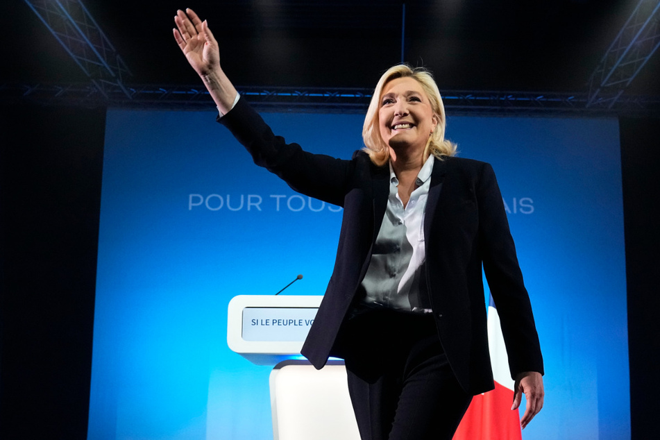 Luchst Marine Le Pen (53) Amtsinhaber Emmanuel Macron (44) am Sonntag das Präsidentenamt ab?