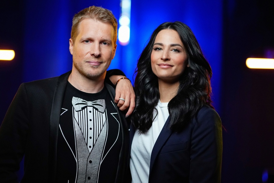 Oliver Pocher (42) moderiert gemeinsam mit seiner Ehefrau Amira (27) als Sidekick eine Late-Night-Show.