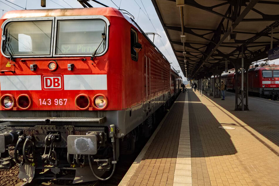 Dresden: Haltepunkt Dresden-Strehlen: Randalierer gefährden Bahnverkehr