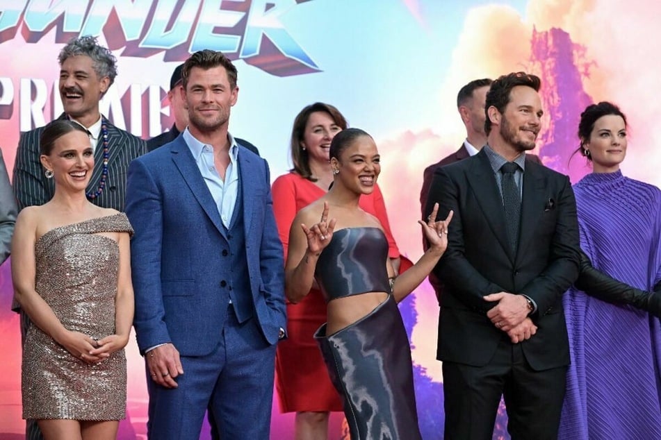 Chris Pratt (second from r.) at the premiere of Thor: Love and Thunder.