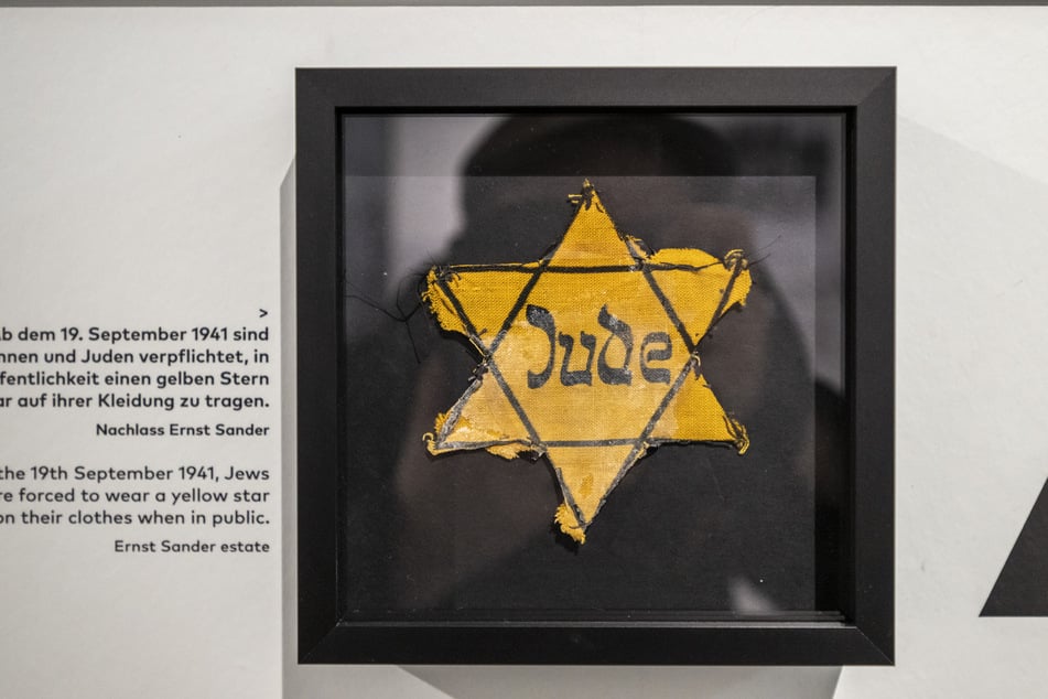 Das Archivbild zeigt den "Judenstern" aus dem Nachlass von Ernst Sander, der aus dem Kaßberg-Gefängnis gestohlen wurde.