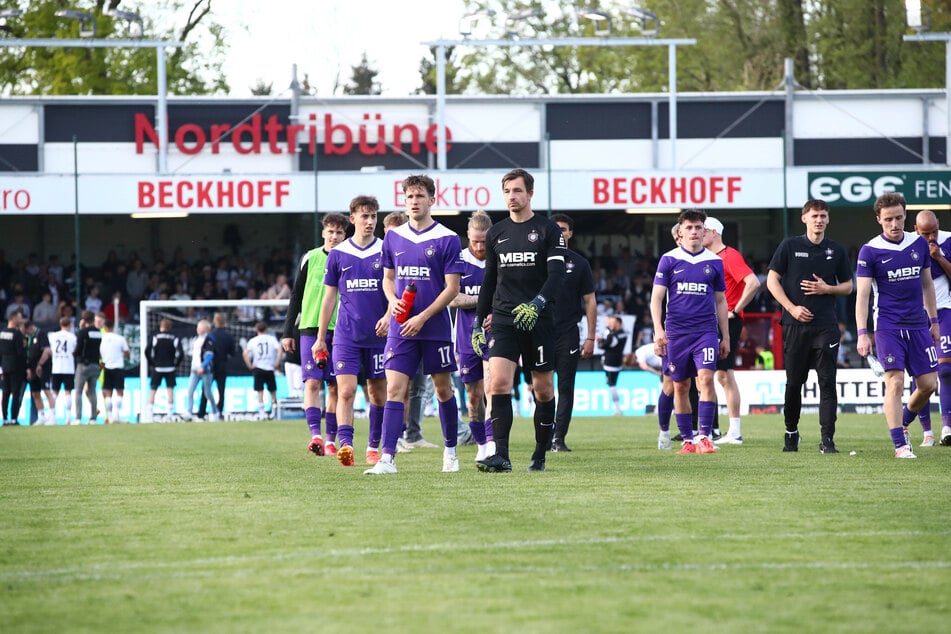 Wie Prügelknaben schlichen die Veilchen Ende April in Verl vom Platz. Mit 1:5 verloren sie damals, schon zur Pause stand es 0:4.