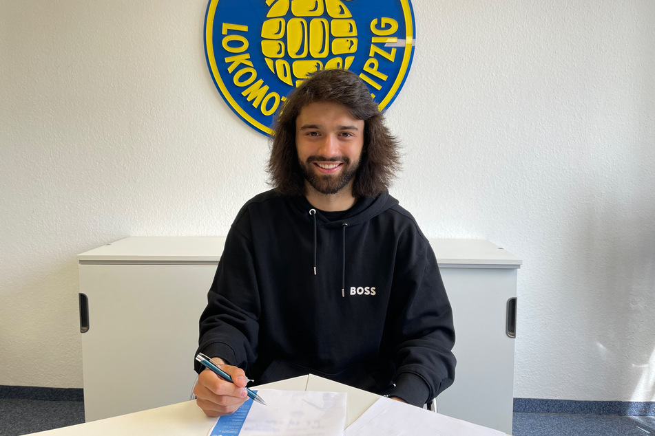 Zak Paulo Piplica (20) bleibt dem 1. FC Lokomotive Leipzig erhalten.