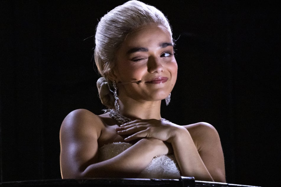 Rachel Zegler will reprise her leading role in the Evita revival for a Broadway production opening in 2027.