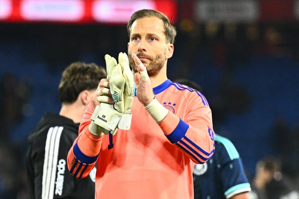 Oliver Baumann muss bei der WM 2026 für Neuer den Platz räumen.