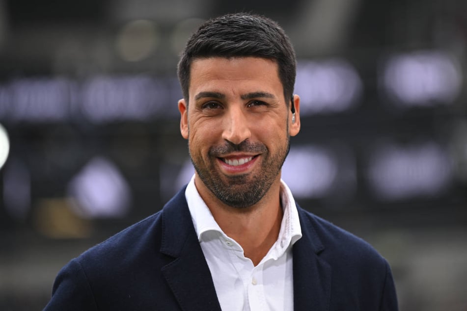 Sami Khedira (38) hat das Länderspiel-Debüt seines jüngeren Bruders live von der Tribüne aus mitverfolgt.