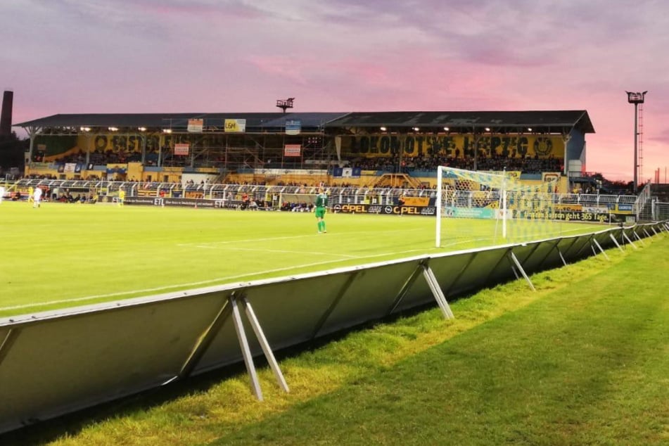 Das nächste Projekt sei die Instandsetzung der denkmalgeschützten Holztribune.