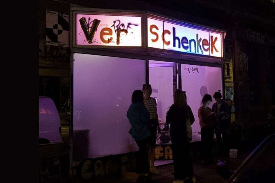 In der Nacht waren Diebe in den Laden auf der Leipziger Eisenbahnstraße eingebrochen.