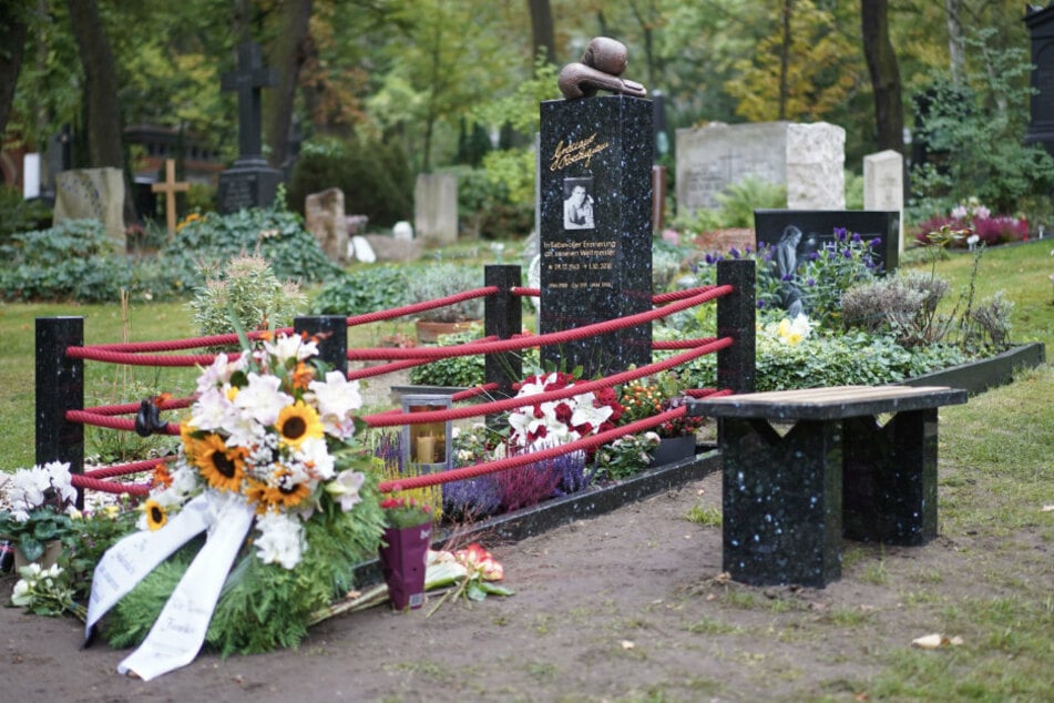 Blick auf das Grab des verstorbenen Boxers Graciano Rocchigiani.