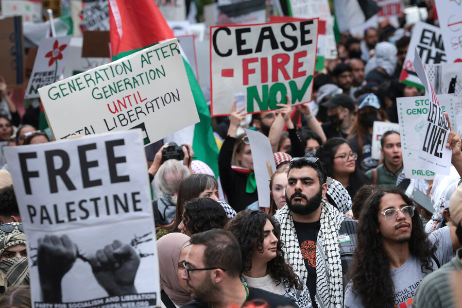 Thousands of protesters in the US capital on Saturday called for a ceasefire in Gaza.