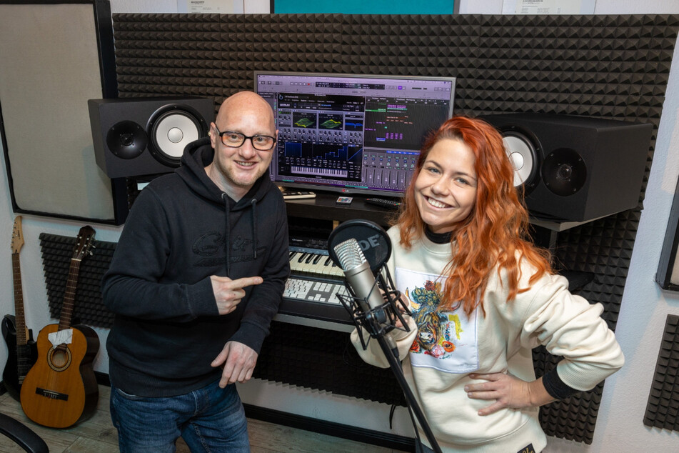 Lisa Wohlgemuth (29) hat mit DJ Martin Bepunkt einen neuen Song aufgenommen.