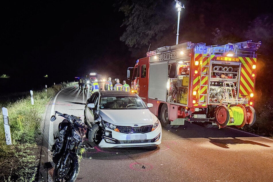 Der Motorradfahrer (23) wurde bei dem Unfall schwer verletzt.
